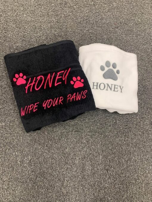 Black towel pink writing honey set